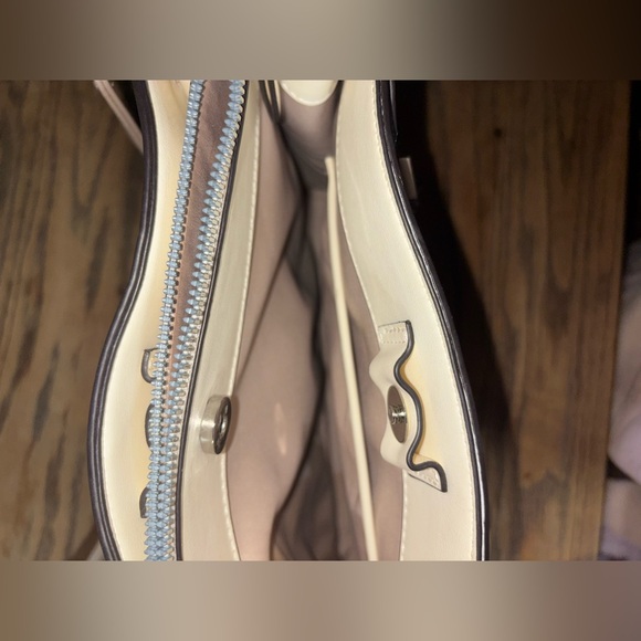 Nne West cross body floral bag - Picture 5 of 6